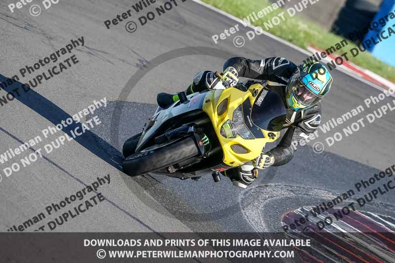 donington no limits trackday;donington park photographs;donington trackday photographs;no limits trackdays;peter wileman photography;trackday digital images;trackday photos